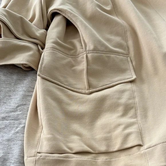 Chic Beige Jacket with Tie Belt - Picture 9 of 13